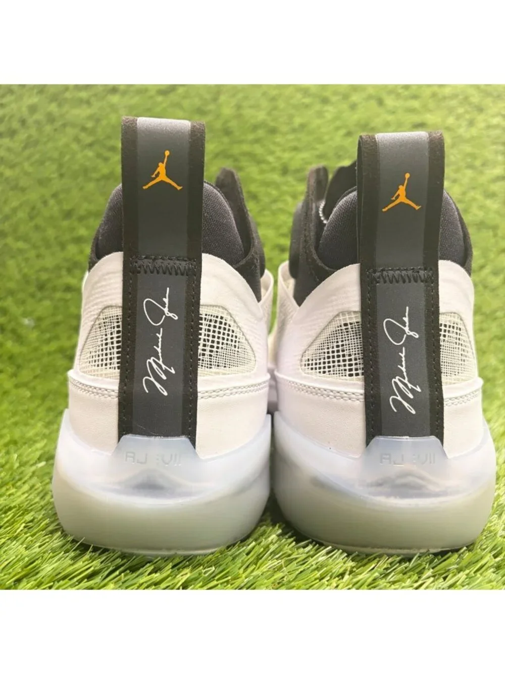 Air Jordan XXXVII 37 Mens Size 9 White Black Basketball Running Shoes Sneakers